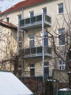 Außenansicht drei Balkone